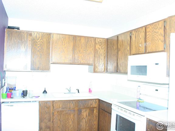 2nd image of 3413 Carson Ave