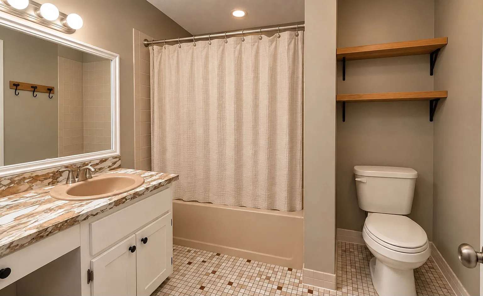 3 bed, 1350 sqft, $2,200 — Photo 2