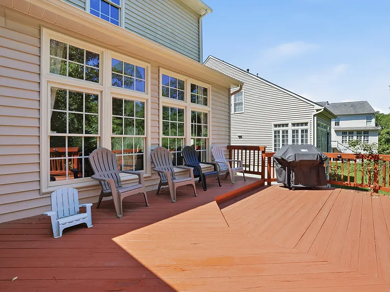 5767 Bush Hill Dr — Photo 9