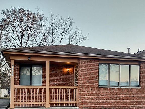 4th image of 4339 181st St