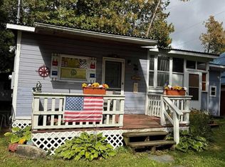 35 Hammond Shore Road, Franklin, VT 05457