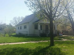 925 19th Ave SW, Cedar Rapids, IA 52404