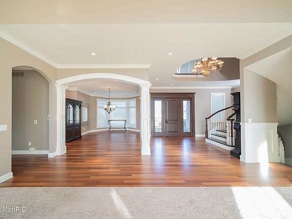 5th image of 8793 Pine Island Ct S