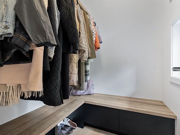 5th image of 219 Rue Du Bonheur