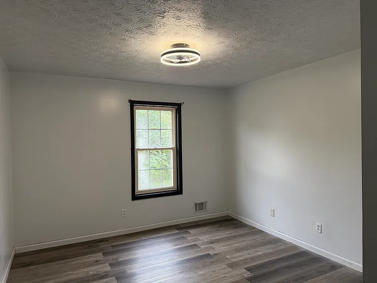 2153 Cruse Rd — Photo 21