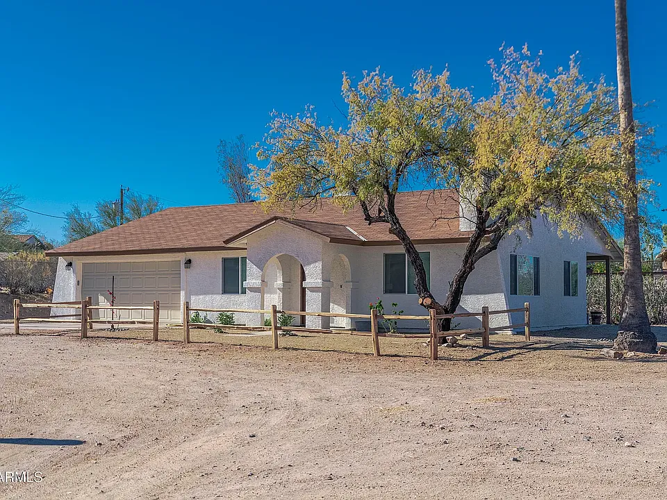 905 Oasis Dr