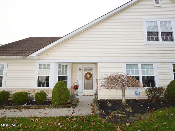 3rd image of 3621 Vicari Avenue