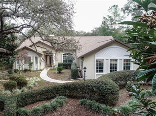 4051 N Indianhead Rd, Hernando, FL 34442