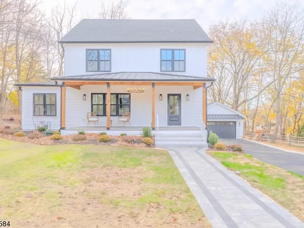9 Hampton Rd, Mendham Boro, NJ 07945
