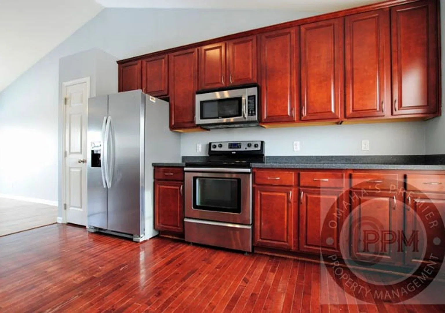 3 Bedroom / 2 Bath In Millard Available Now!! — Photo 4