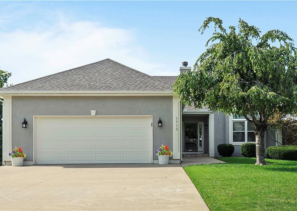 1st image of 3912 SW Chatham Dr