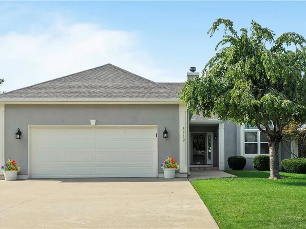 3912 SW Chatham Dr, Lees Summit, MO 64082