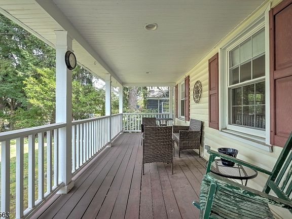 3rd image of 67 Harrison St