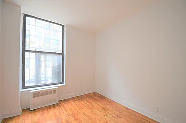 Rented by CITY SKYLINE REALTY INC