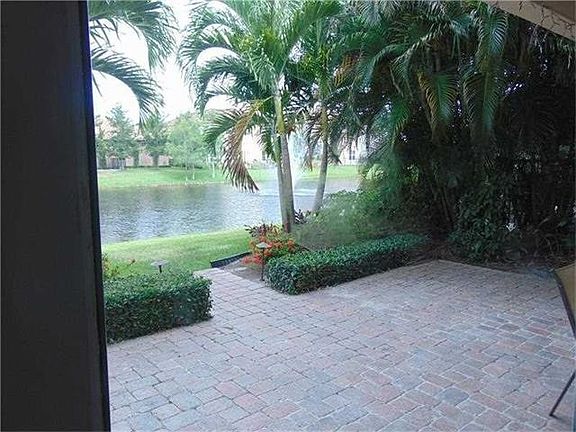 3rd image of 9748 Coronado Lake Dr