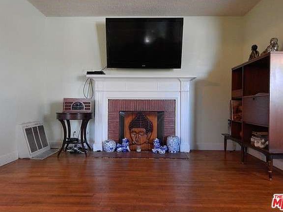 2nd image of 815 W Sacramento St