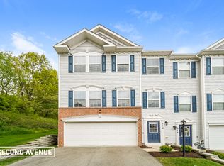 118 Holly Hill Dr, Greensburg, PA 15601