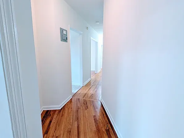 2121 Foster Avenue image 7 of 8