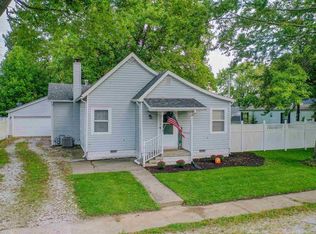222 W Walnut St, Sharpsville, IN 46068