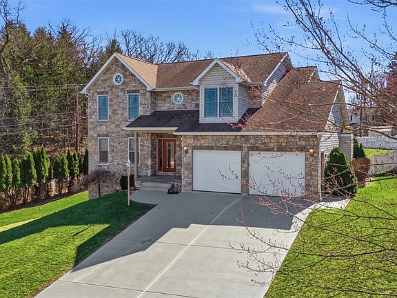 2nd image of 101 Saige Ct