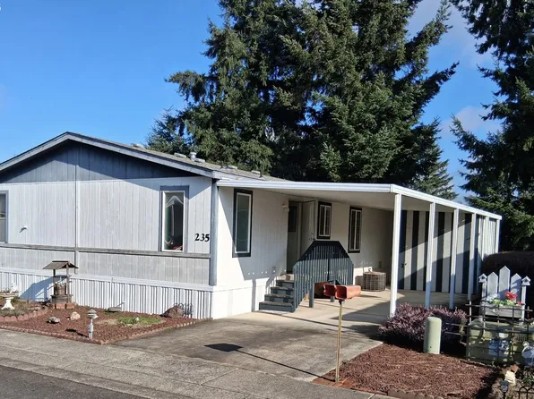 235 SE Twin Oaks Loop, Winston, OR 97496