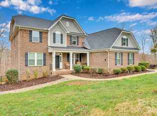 663 Highland Ridge Point, Lake Wylie, SC 29710