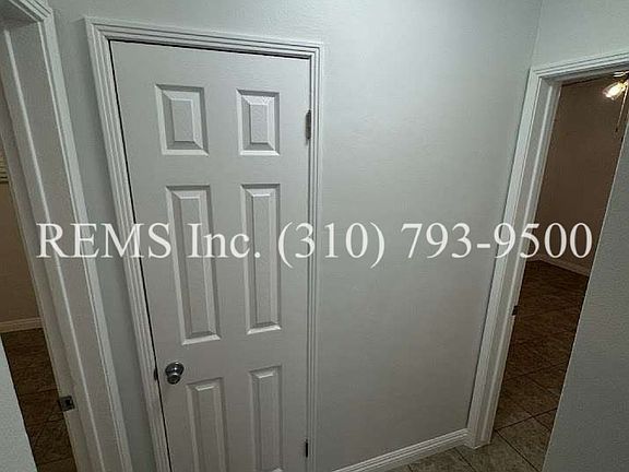 5th image of 907 Manhattan Ave #5
