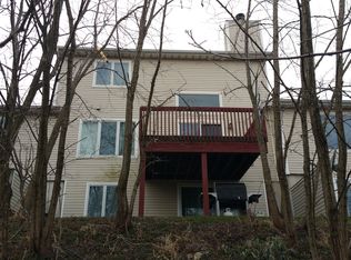 9995 Pheasant Ln, Saint John, IN 46373