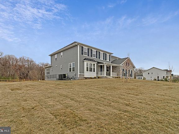 2nd image of 2013 Saint James Rd