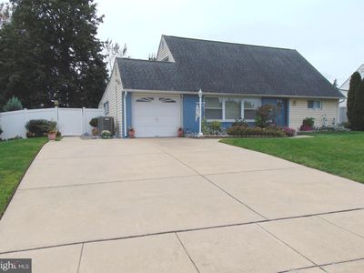 21 Cleft Rock Rd, Levittown, PA, 19057