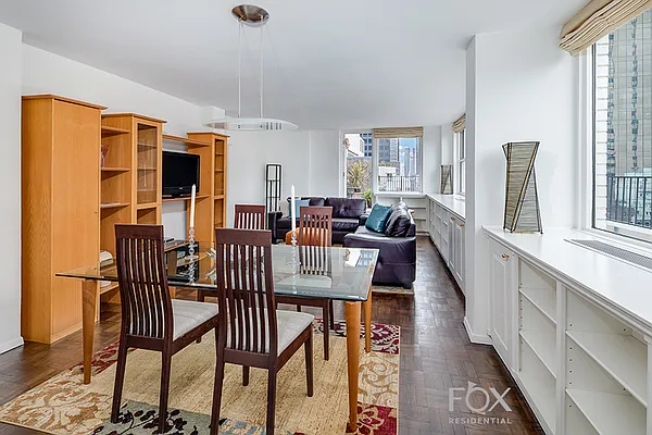 Rented by Fox Residential Group | media 1