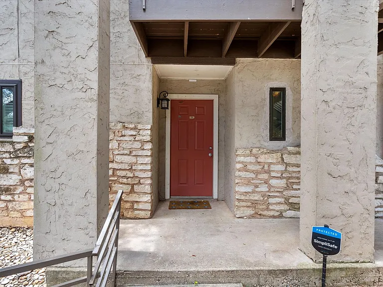 6810 Deatonhill Dr #108 — Photo 3