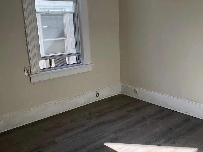4 Duncan Ct #2 — Photo 6