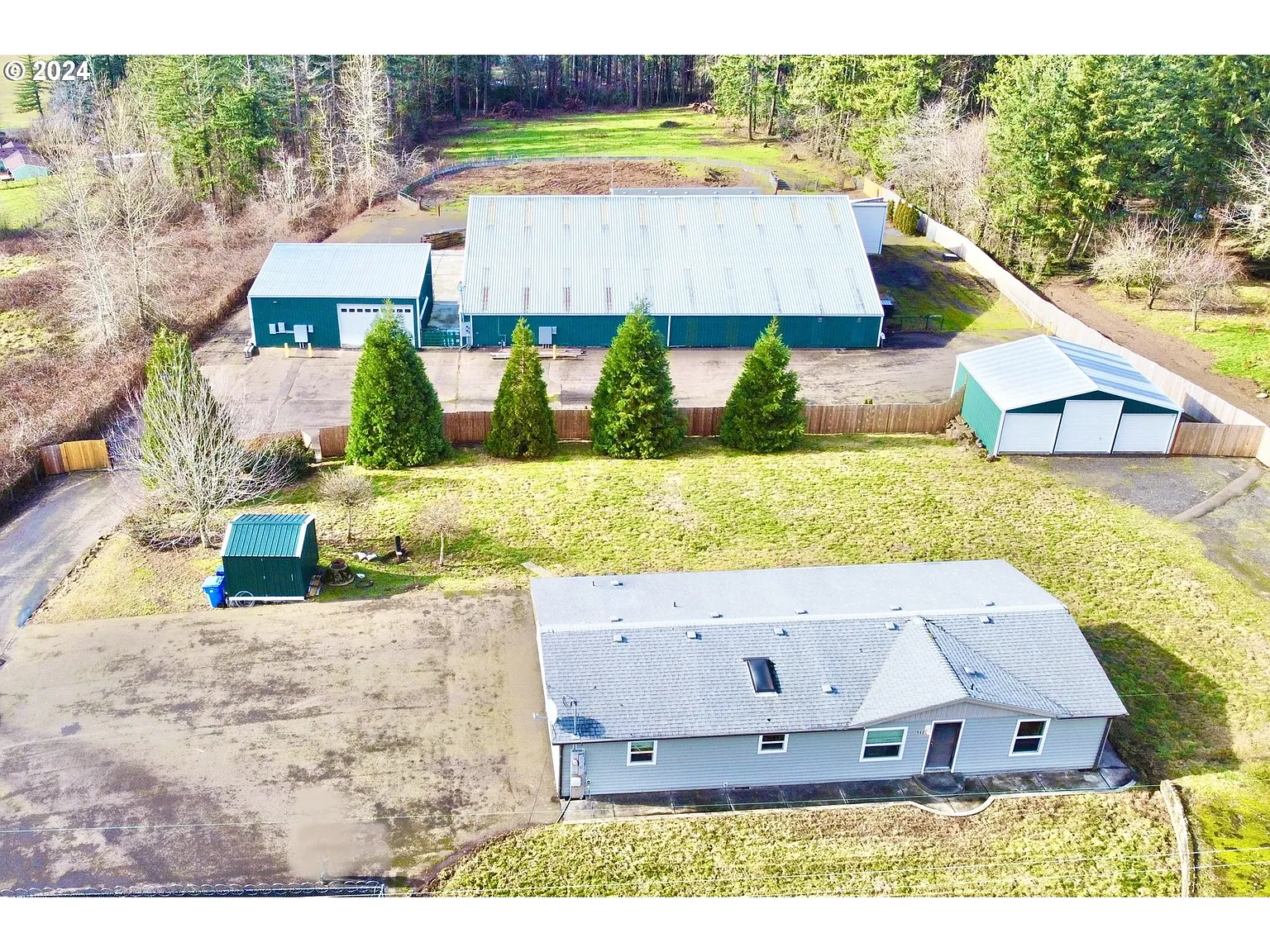 9405 SE 190th Dr photo 1
