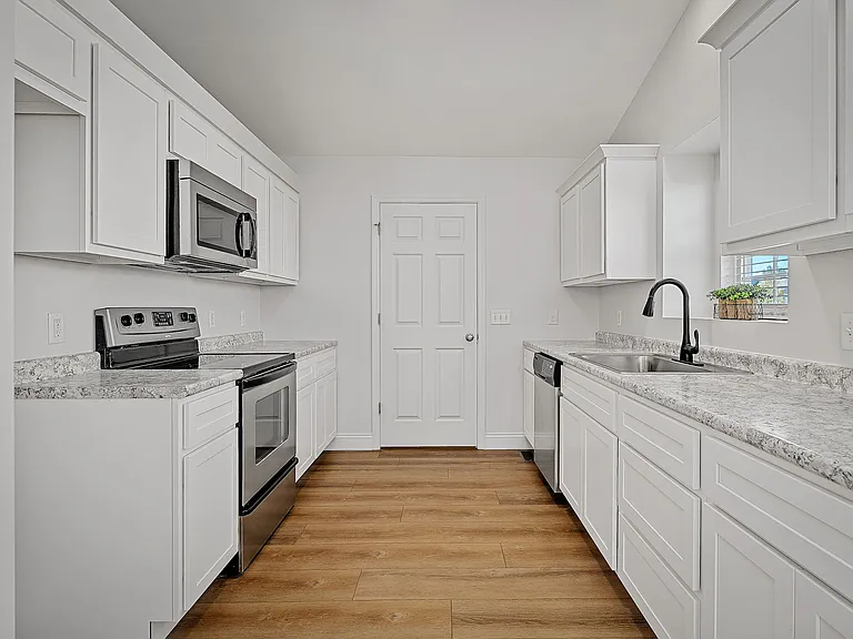 175 Shadow Pointe Dr — Photo 8