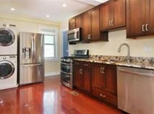 134 3rd St APT 2, Cambridge, MA 02141