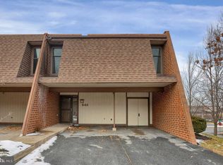 643 Cedar Ridge Ln, Mechanicsburg, PA