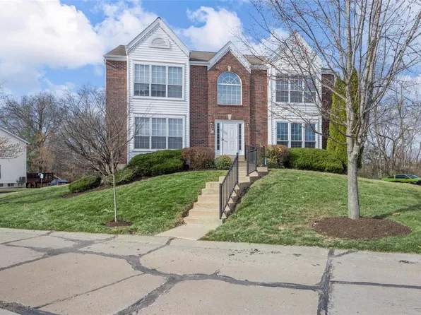 215 Timber Creek Dr #21D, O'Fallon, MO 63368