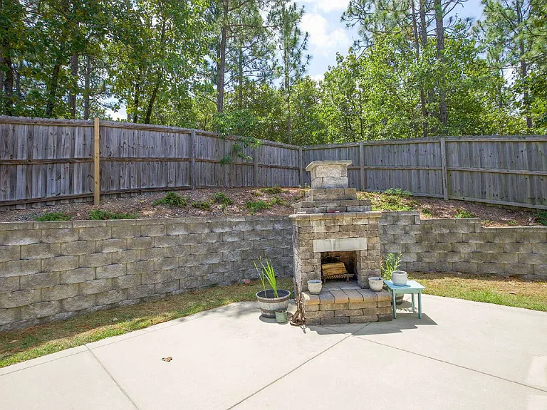 59 Cherry Hill Dr — Photo 6
