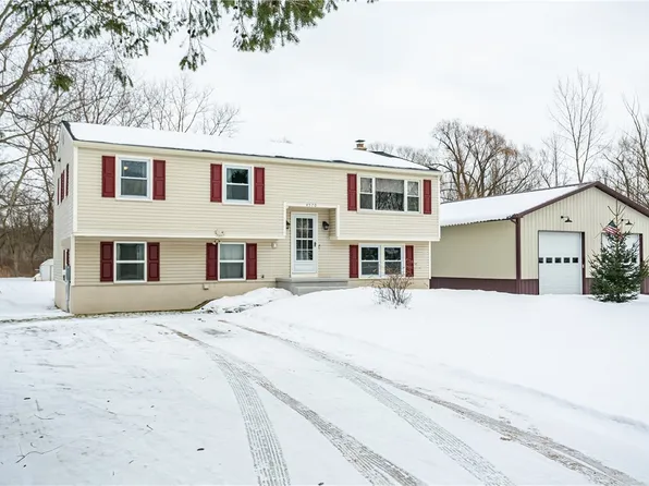 4570 Daniel Dr, Marion, NY 14505