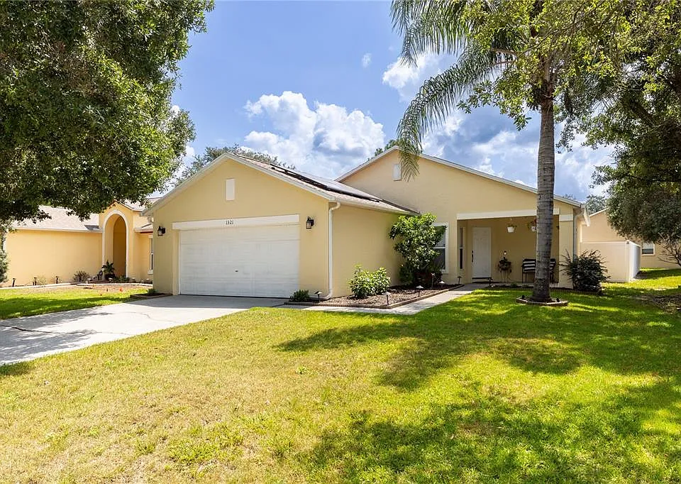 1321 Whitewood Way