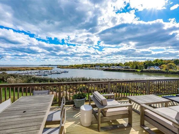 48 Pameeches Path, East Moriches, NY 11940