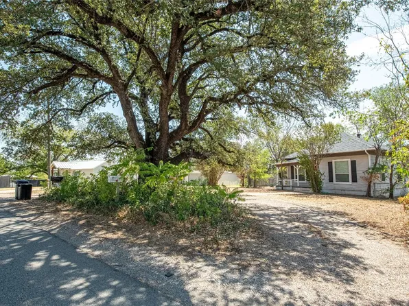1214 Jameson St, Weatherford, TX 76086