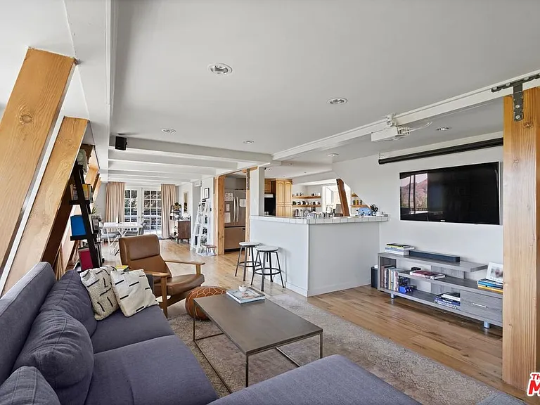 22013 Alta Dr — Photo 9