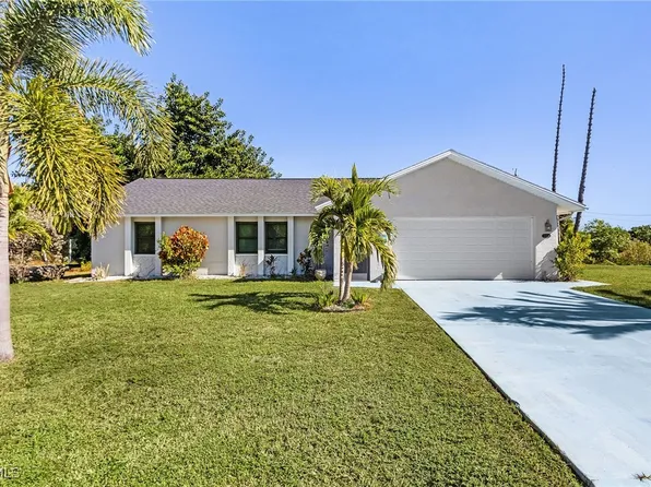 12184 Dolphin Rd, Bokeelia, FL 33922