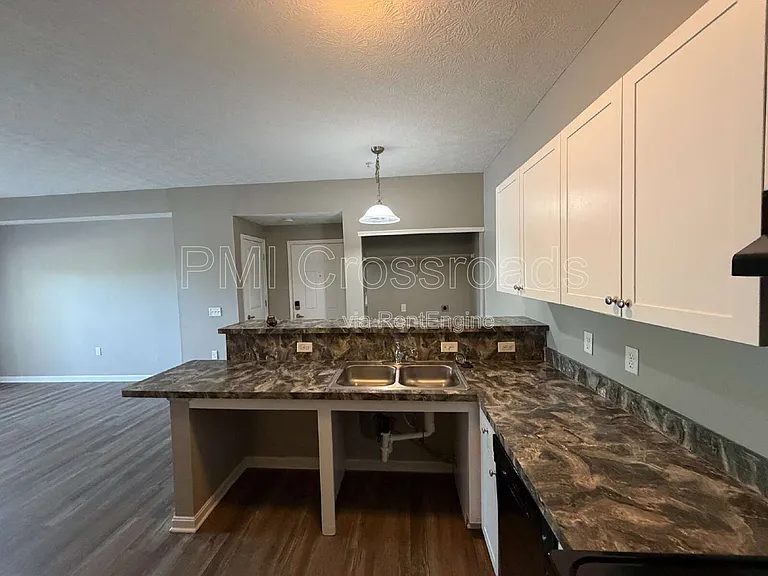 Jefferson Pointe — Photo 30