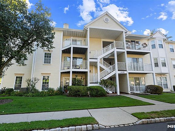 2nd image of 952 Juniper Way