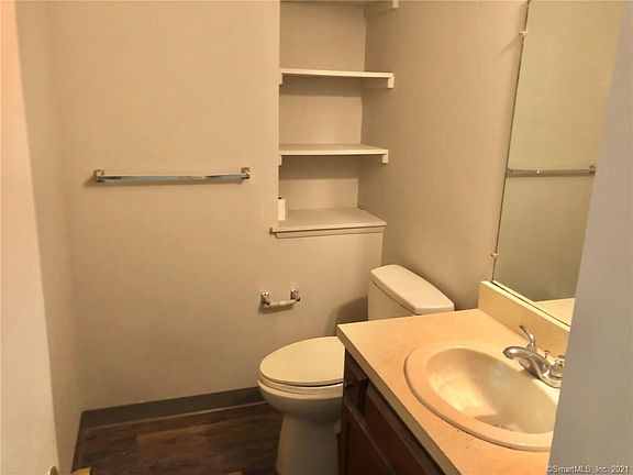 3rd image of 7 Oak Forest Dr #3