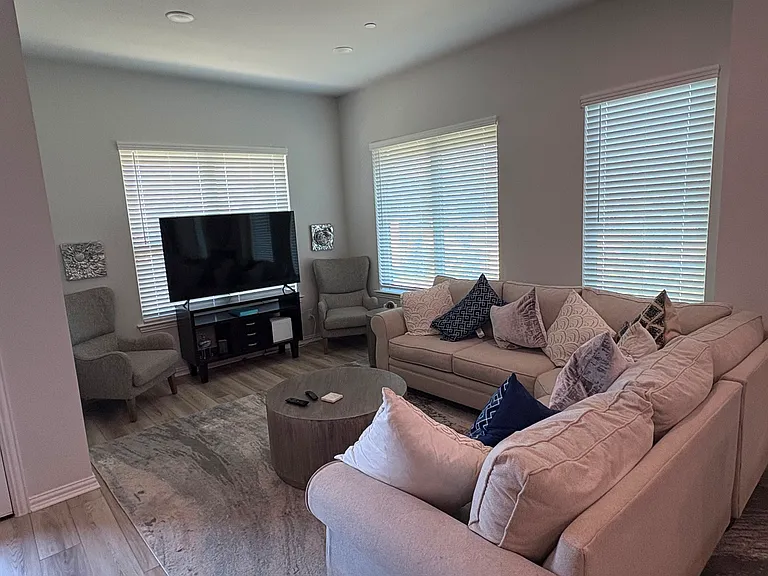 8487 Challenger Ln — Photo 34