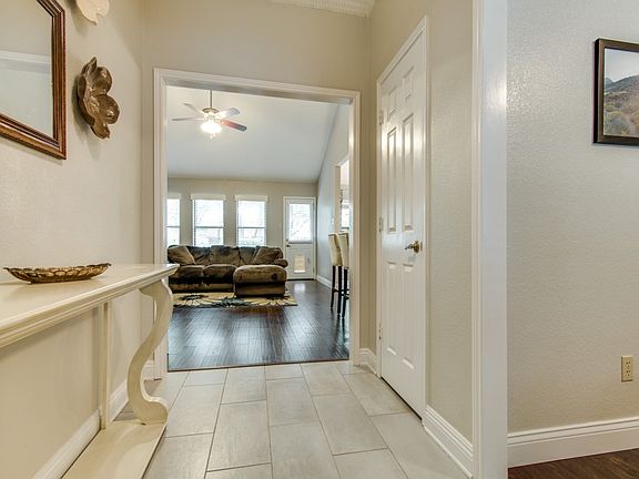 5th image of 1207 Oak Timber Dr